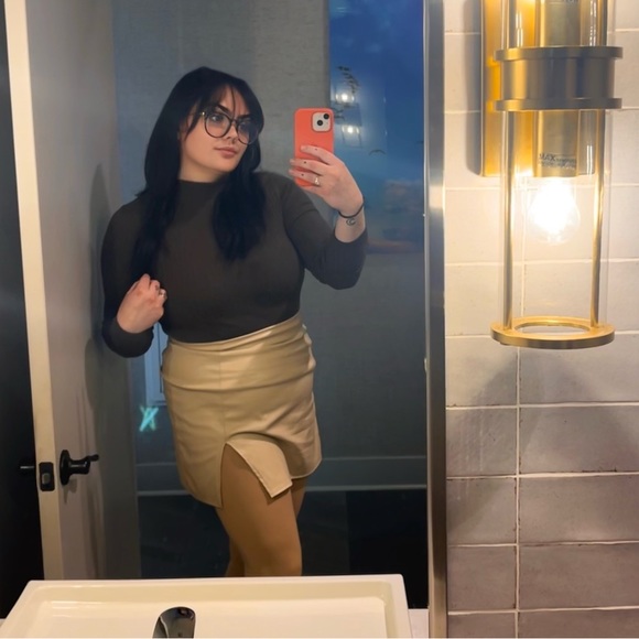 Meet your Posher, Michaela - Picture 4 of 5